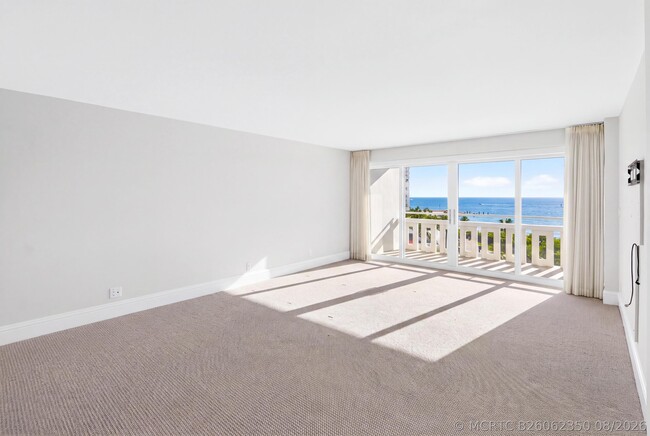 Building Photo - 2000 S Ocean Dr