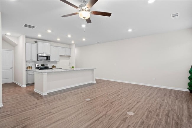 Building Photo - 284 Whitetail Cir