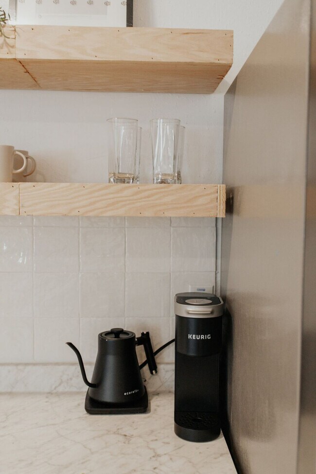 Building Photo - 1824 N 12th St