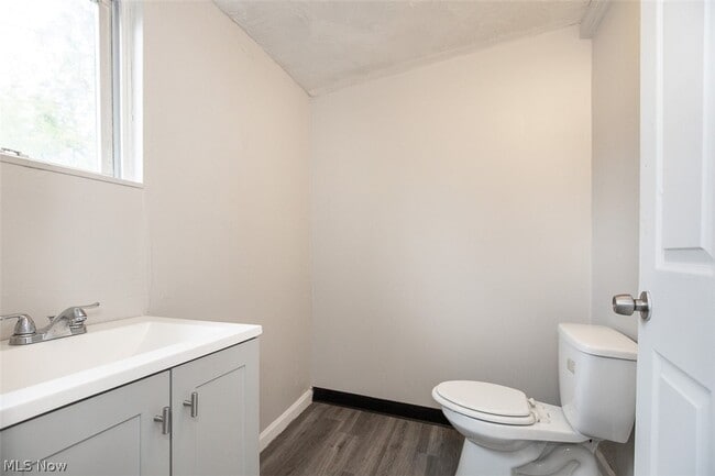 Building Photo - 3409 W 86th St