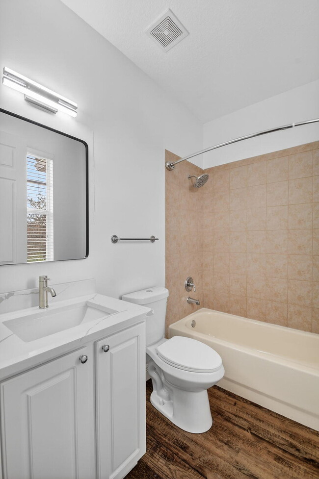 Building Photo - 2502 N Dixie Hwy