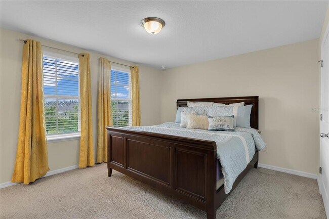 Building Photo - 16339 Quiet Vista Dr