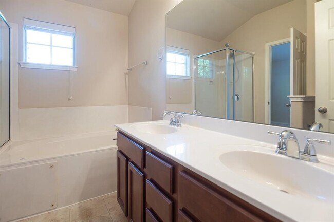 Building Photo - 14815 Avery Ranch Blvd