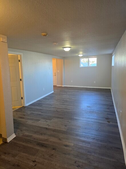 Building Photo - 3310 6th Ave