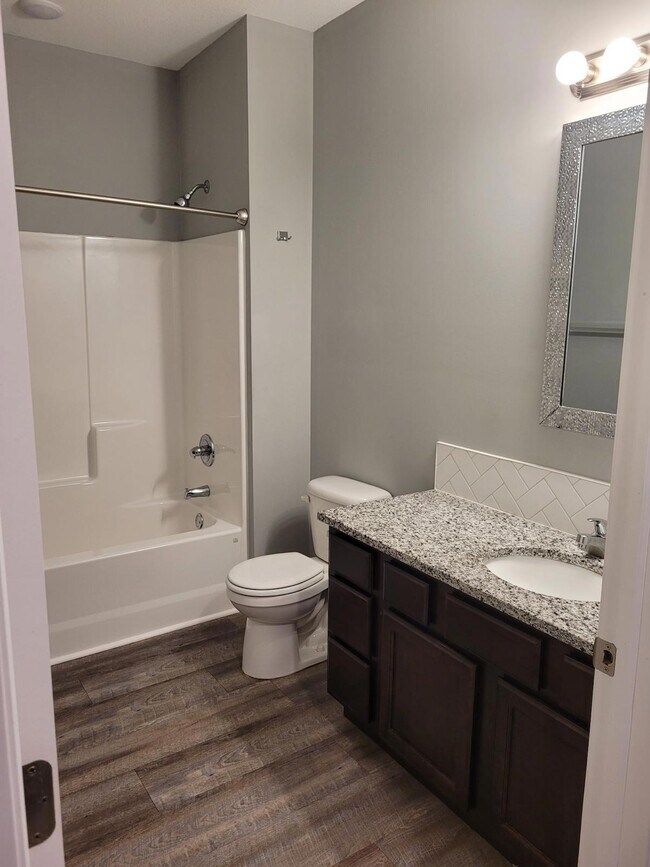 Building Photo - 10613 E Conifer St