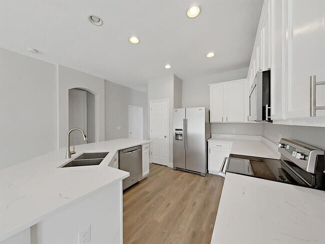 Building Photo - 11908 Fern Blossom Dr