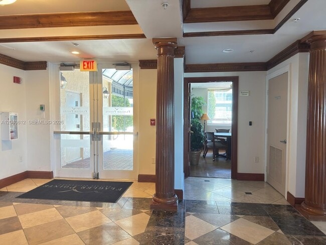 Building Photo - 1801 N Flagler Dr