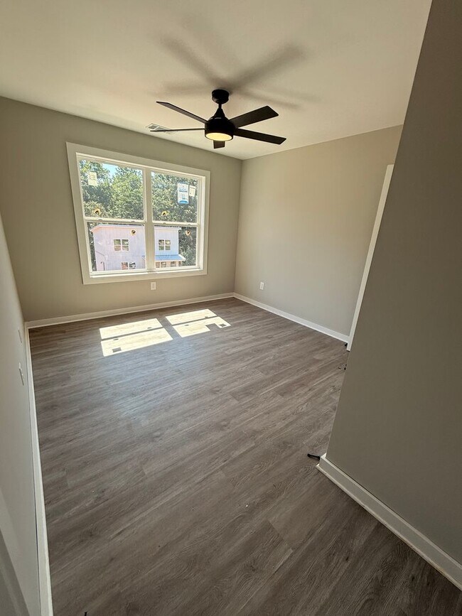 Building Photo - Brand-New Construction | 4 Bed / 3 Bath