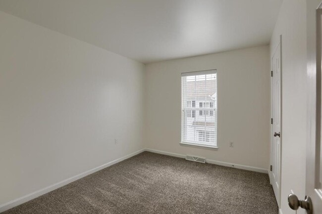 Building Photo - 3030 Meridian Cmns