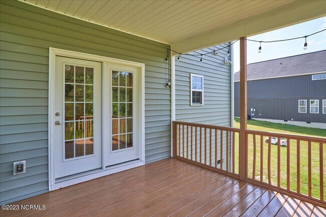 Building Photo - 712 Burley Oak Dr