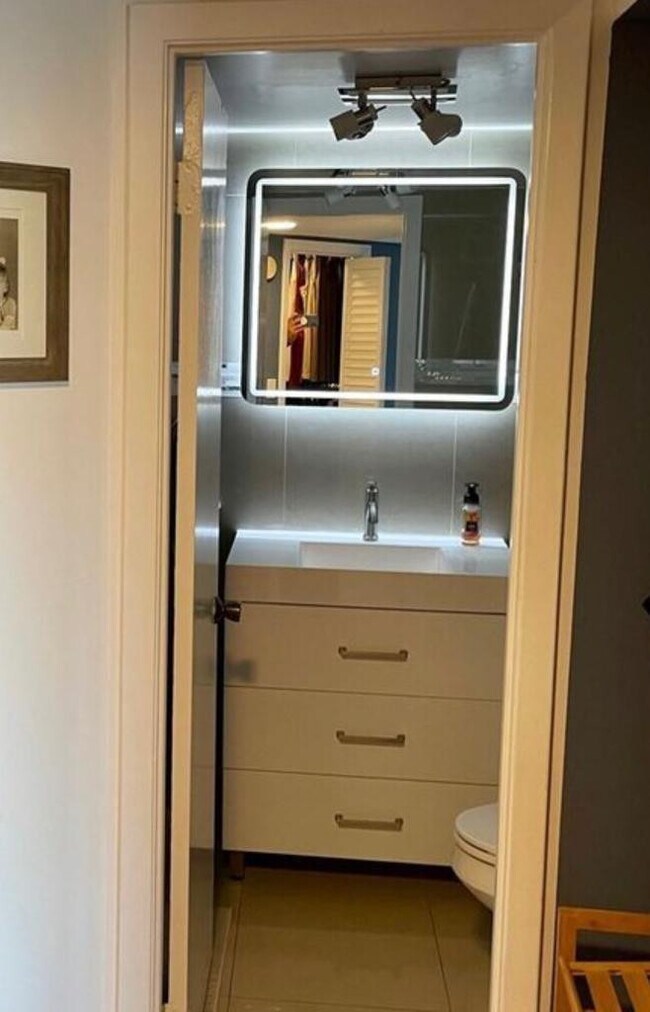 Building Photo - 2750 NE 183rd St