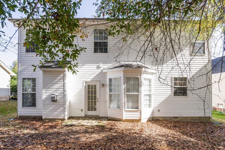 Building Photo - 4521 Hyperion Ct