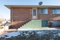 Building Photo - 1749 Oxford Dr