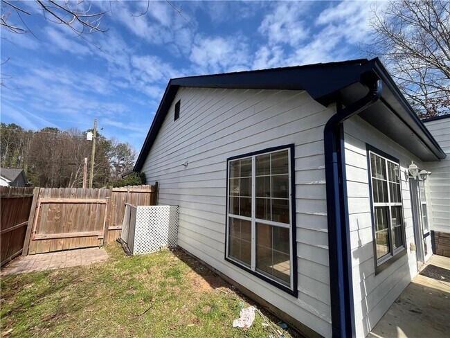 Building Photo - 54 Oxford Brook Way