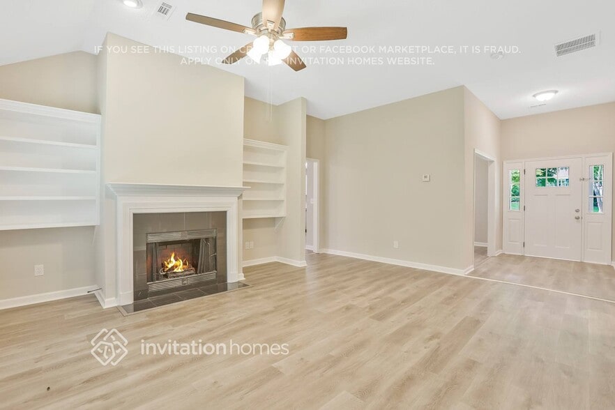 Building Photo - 97 Maygold St