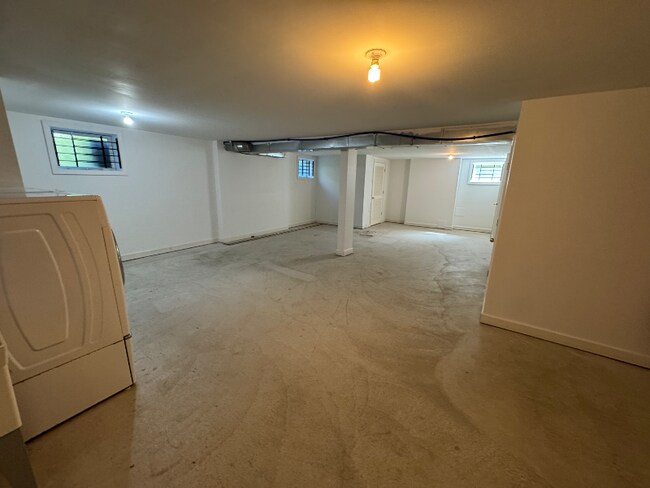 Building Photo - 41 Chobot Ln