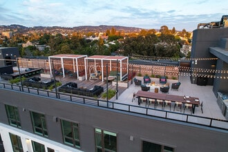 Building Photo - Assembly