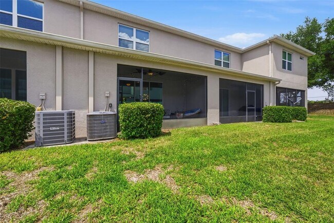 Building Photo - 10425 Red Carpet Ct