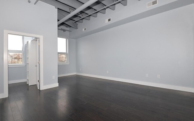 Building Photo - 235 Orient Ave