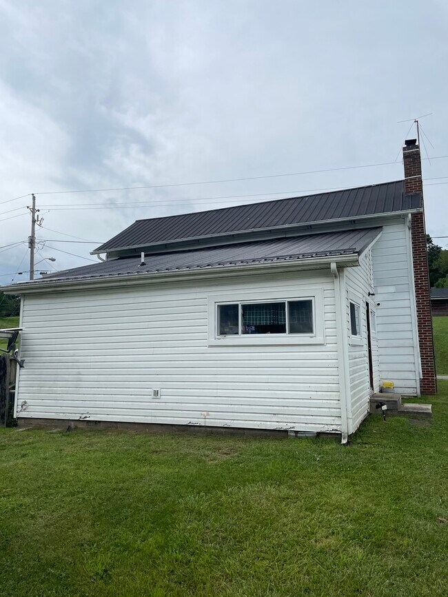 Building Photo - 118 Ripshin Rd