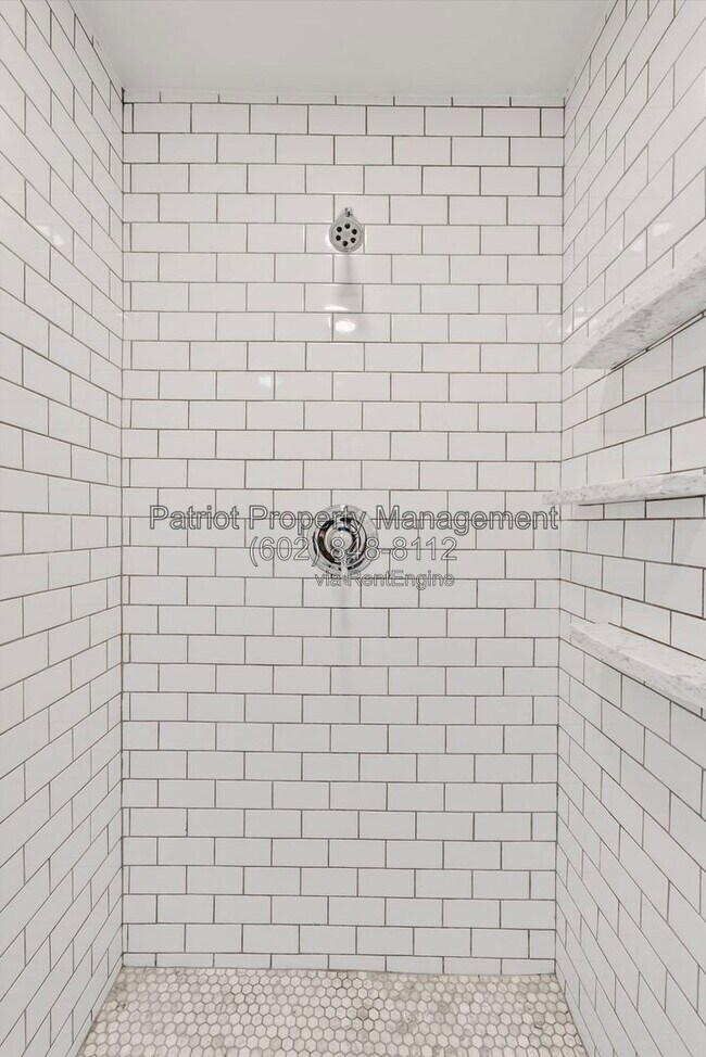 Building Photo - 8515 N 13th Pl