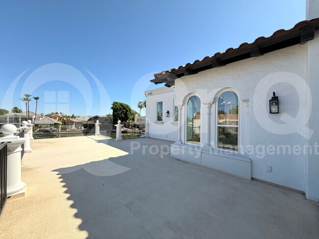 Building Photo - 1523 E Treasure Cove Dr