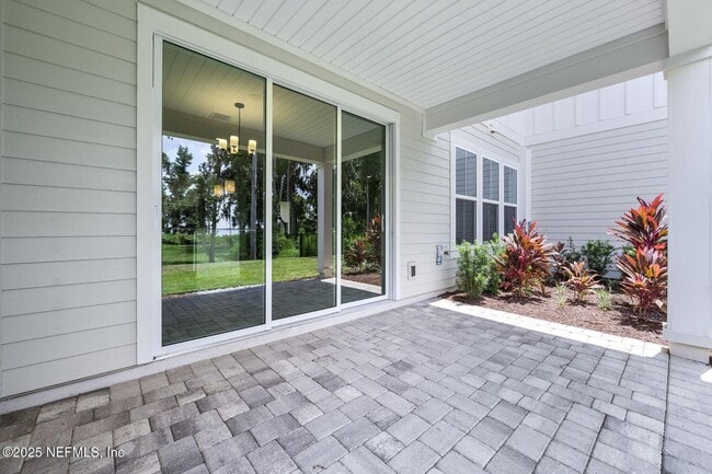 Building Photo - 27 Oak Pk Dr