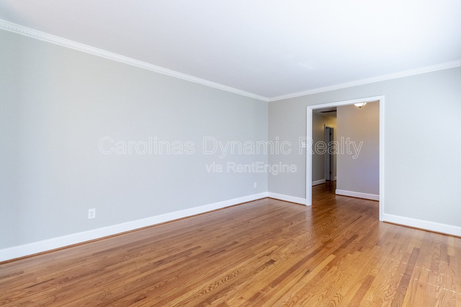 Building Photo - 6618 Castlegate Dr