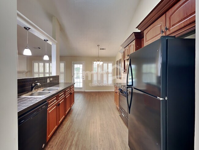 Building Photo - 3385 Woodash Ln