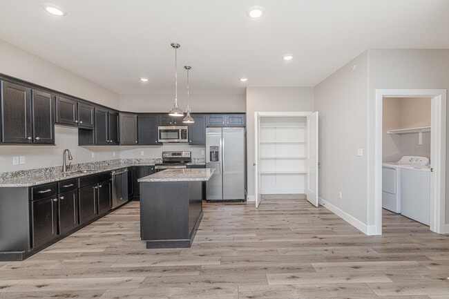 Building Photo - 32 Blue Ridge Rd