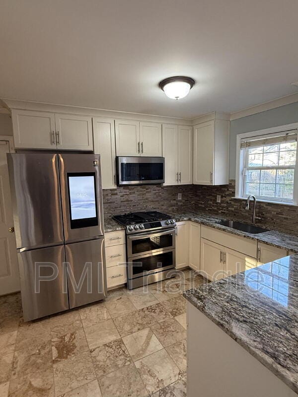 Building Photo - 8305 Hobhouse Cir