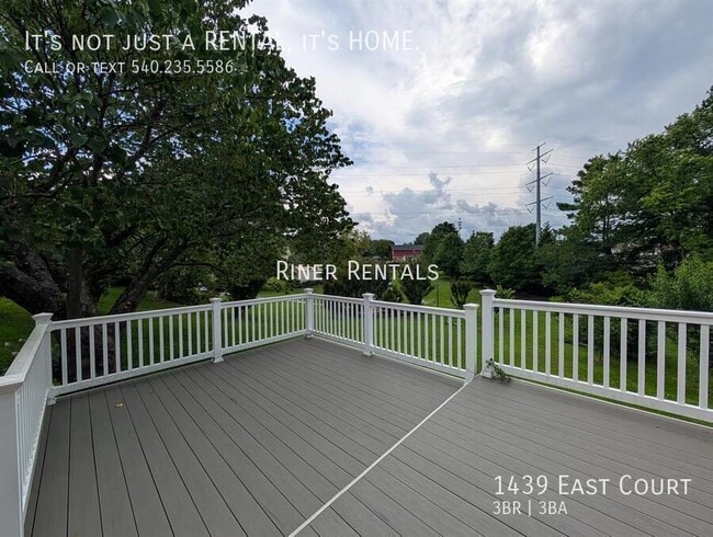 Building Photo - 1439 East Ct