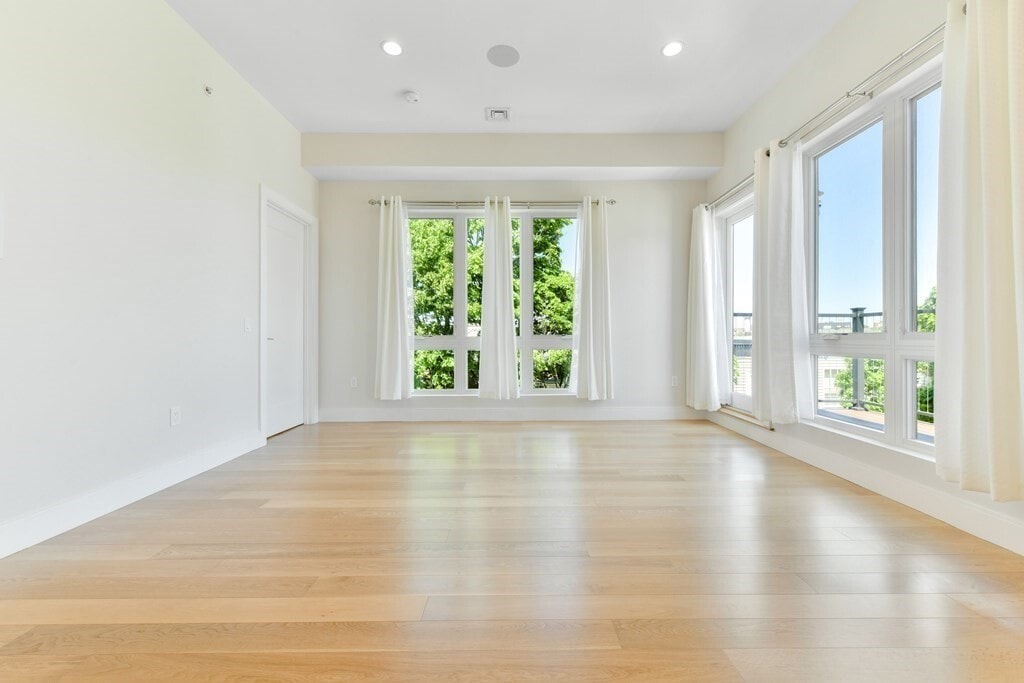 Building Photo - 488 Dorchester Ave