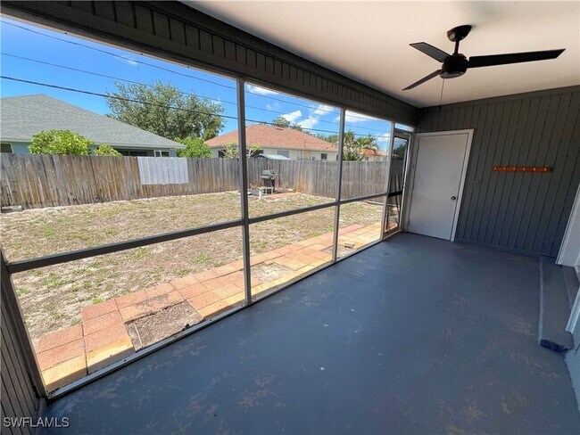 Building Photo - 17466 Ellie Dr