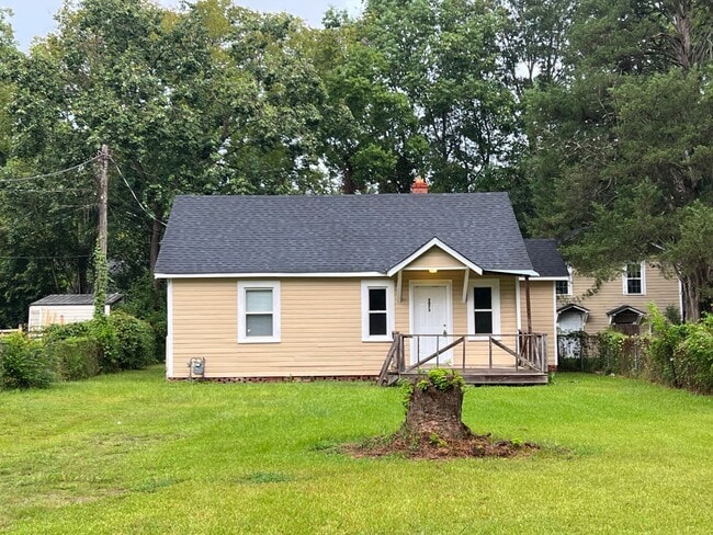 Primary Photo - Home for Rent in Montgomery