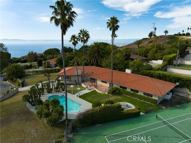 Building Photo - 984 La Cresta Pl