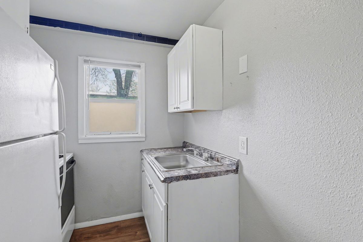 Building Photo - 207 N Santa Fe Ave