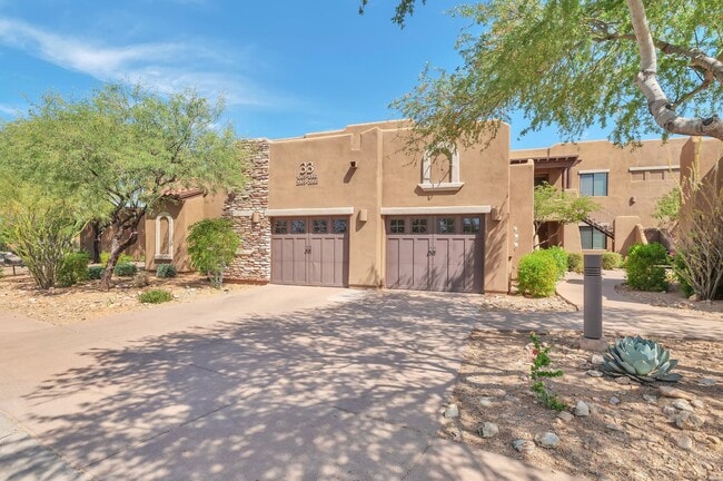 Building Photo - Beautiful 2-Bedroom Condo in Prime Scottsd...