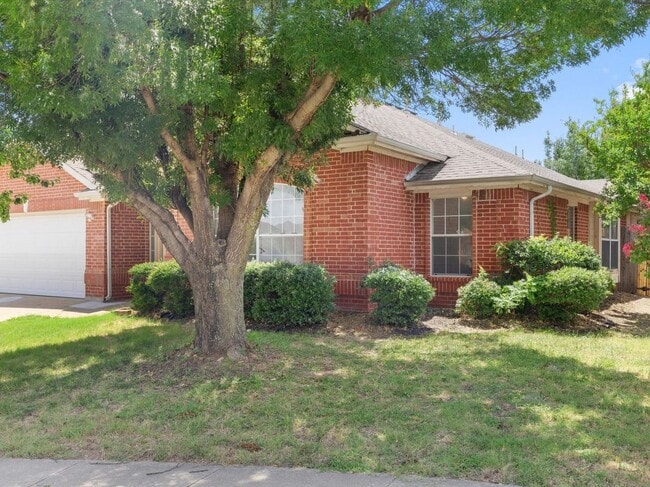 Building Photo - 5705 Frio Dr