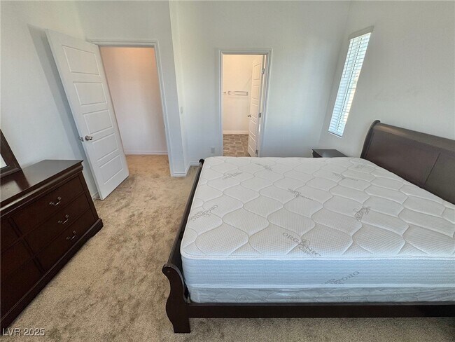 Building Photo - 20 Barbara Ln