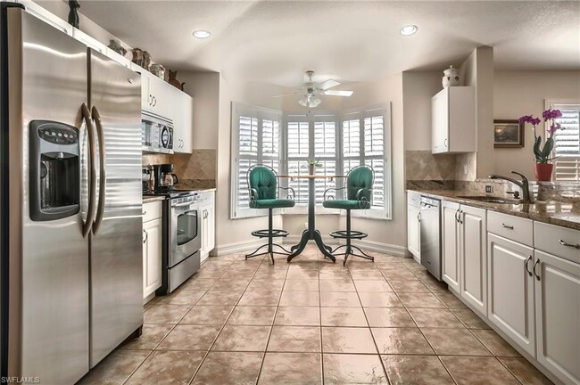Building Photo - 300 Diamond Cir