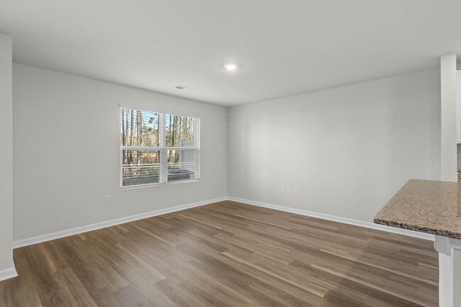 Building Photo - 640 Rd