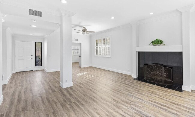 Building Photo - EXPERIENCE THE SOLITUDE OF TURTLE ROCK VILLAGE —3 Bedroom/2 Bath Condo