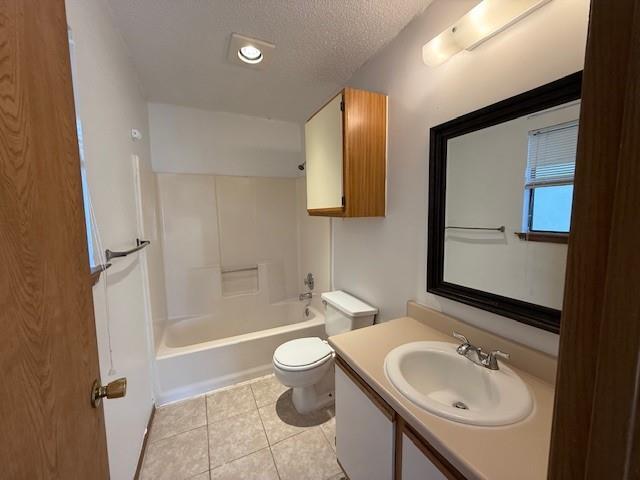 Building Photo - 3000 Jadewood Ct