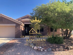 Building Photo - Spacious 3-Bedroom Home with Private Backyard Retreat – Fully Furnished & Utilities Included