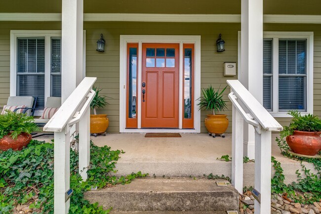 Building Photo - 1403 Arthur Ave