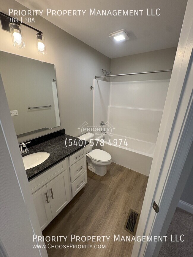 Building Photo - 751 Zephyr Dr