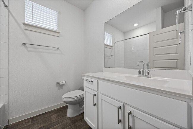 Building Photo - 231 Lavaca River Ln