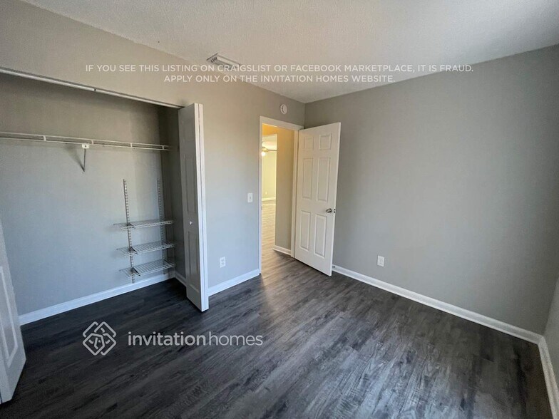 Building Photo - 7813 Chaperon Ct