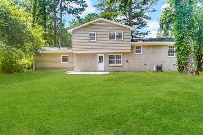 Building Photo - 8401 Union Grove Rd